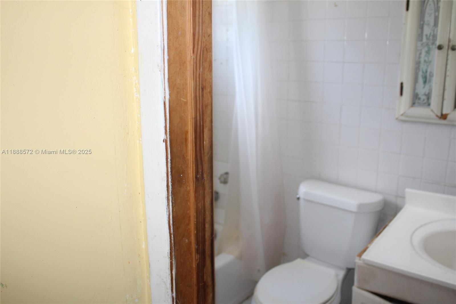 CORAL REEF CENTER REP - Residential