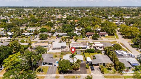 Tiny photo for 3331 SW 21st St, Fort Lauderdale, FL 33312 (MLS # A12000723)