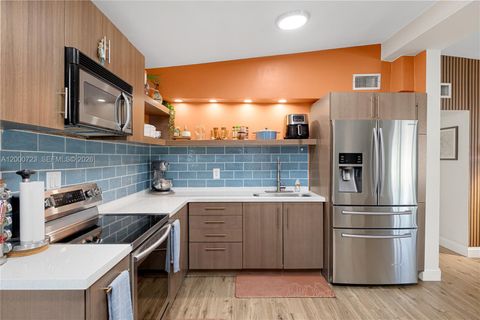 Tiny photo for 3331 SW 21st St, Fort Lauderdale, FL 33312 (MLS # A12000723)