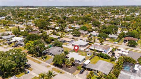 Tiny photo for 3331 SW 21st St, Fort Lauderdale, FL 33312 (MLS # A12000723)