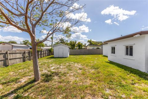 Tiny photo for 3331 SW 21st St, Fort Lauderdale, FL 33312 (MLS # A12000723)