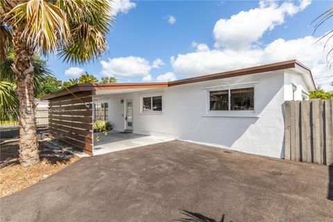 Tiny photo for 3331 SW 21st St, Fort Lauderdale, FL 33312 (MLS # A12000723)
