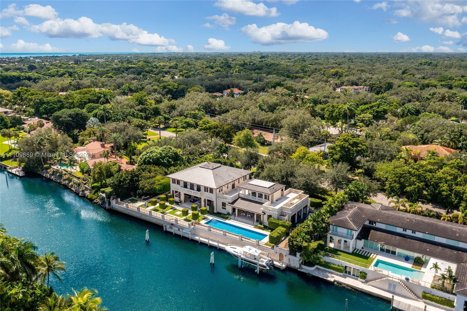 CORAL GABLES RIVIERA SEC - Residential