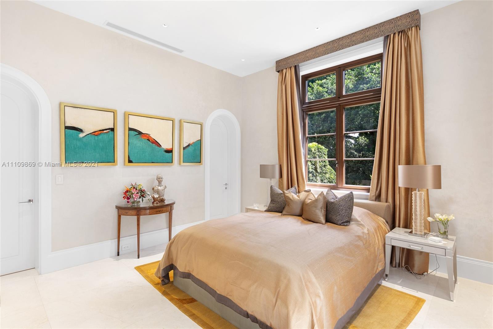 CORAL GABLES RIVIERA SEC - Residential