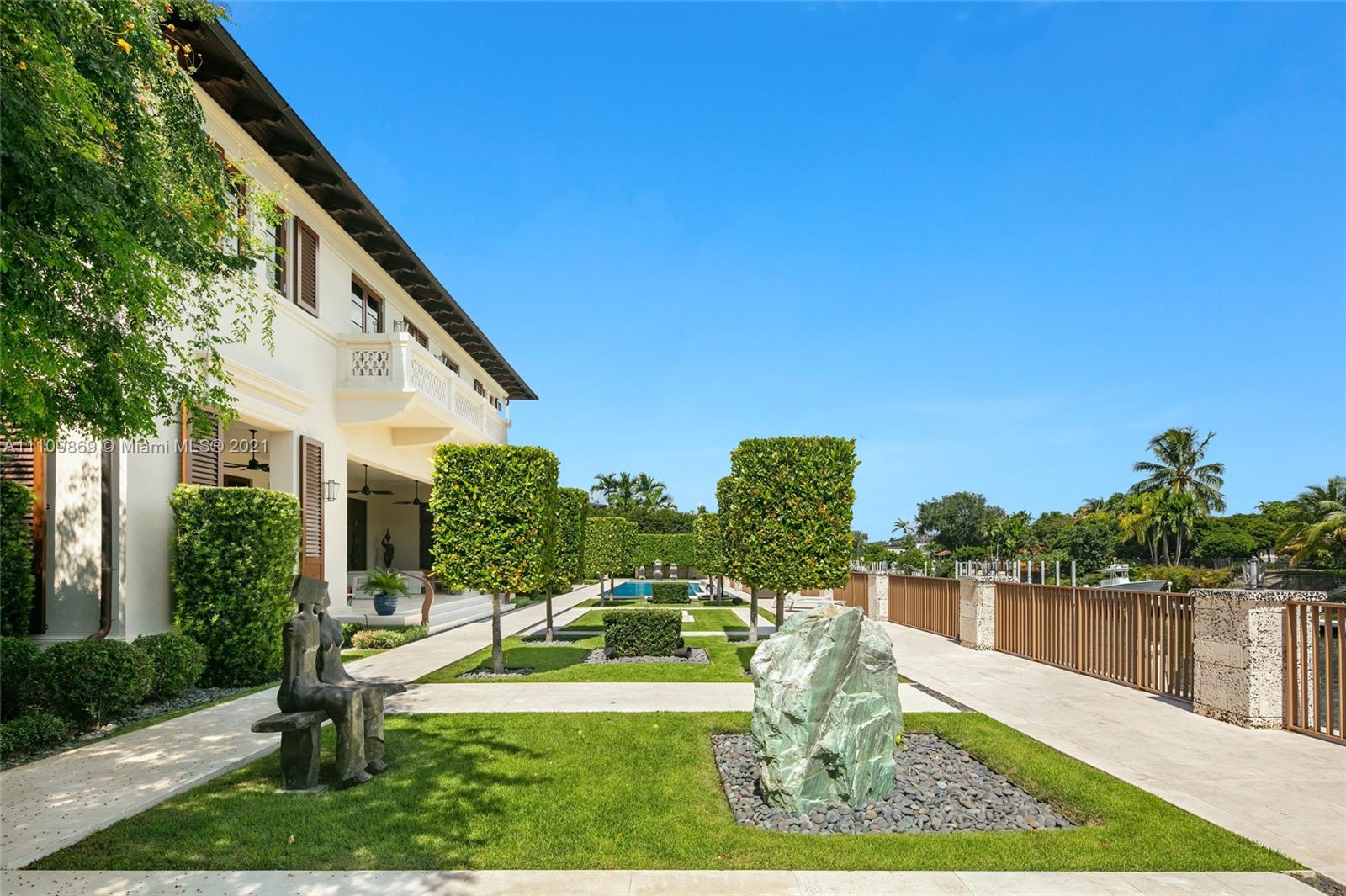 CORAL GABLES RIVIERA SEC - Residential