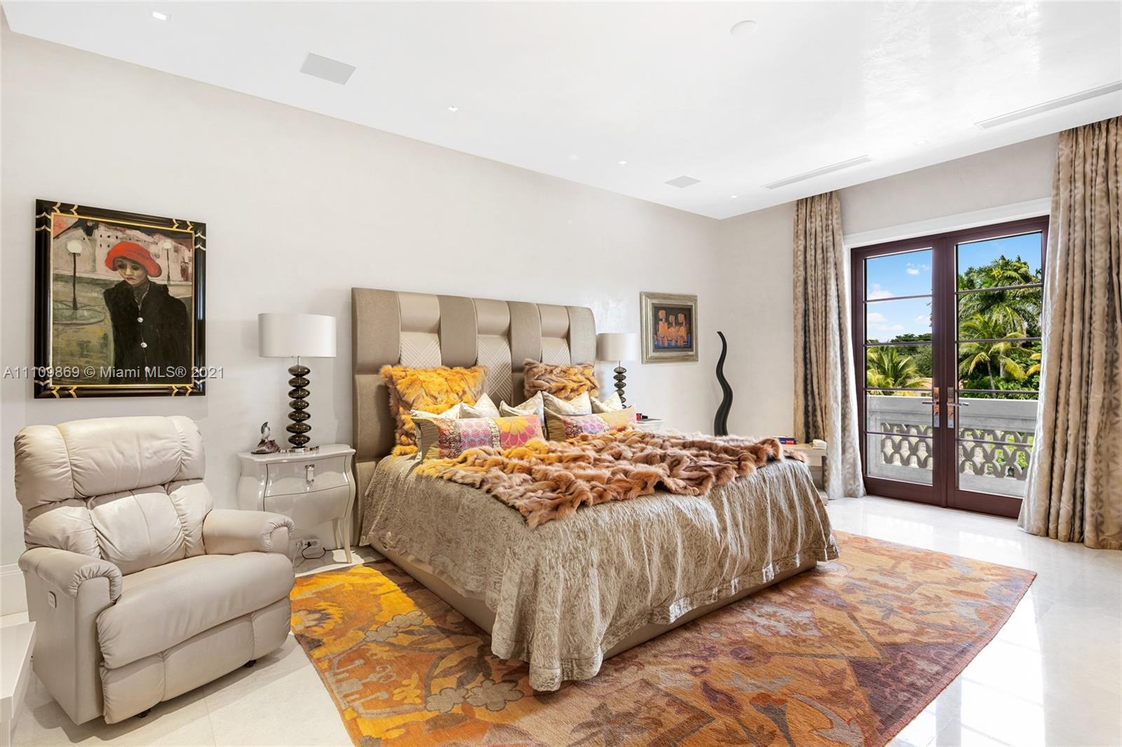 CORAL GABLES RIVIERA SEC - Residential