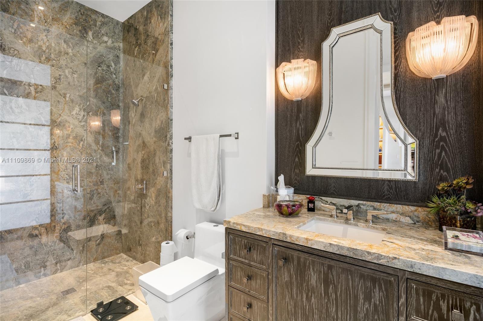 CORAL GABLES RIVIERA SEC - Residential