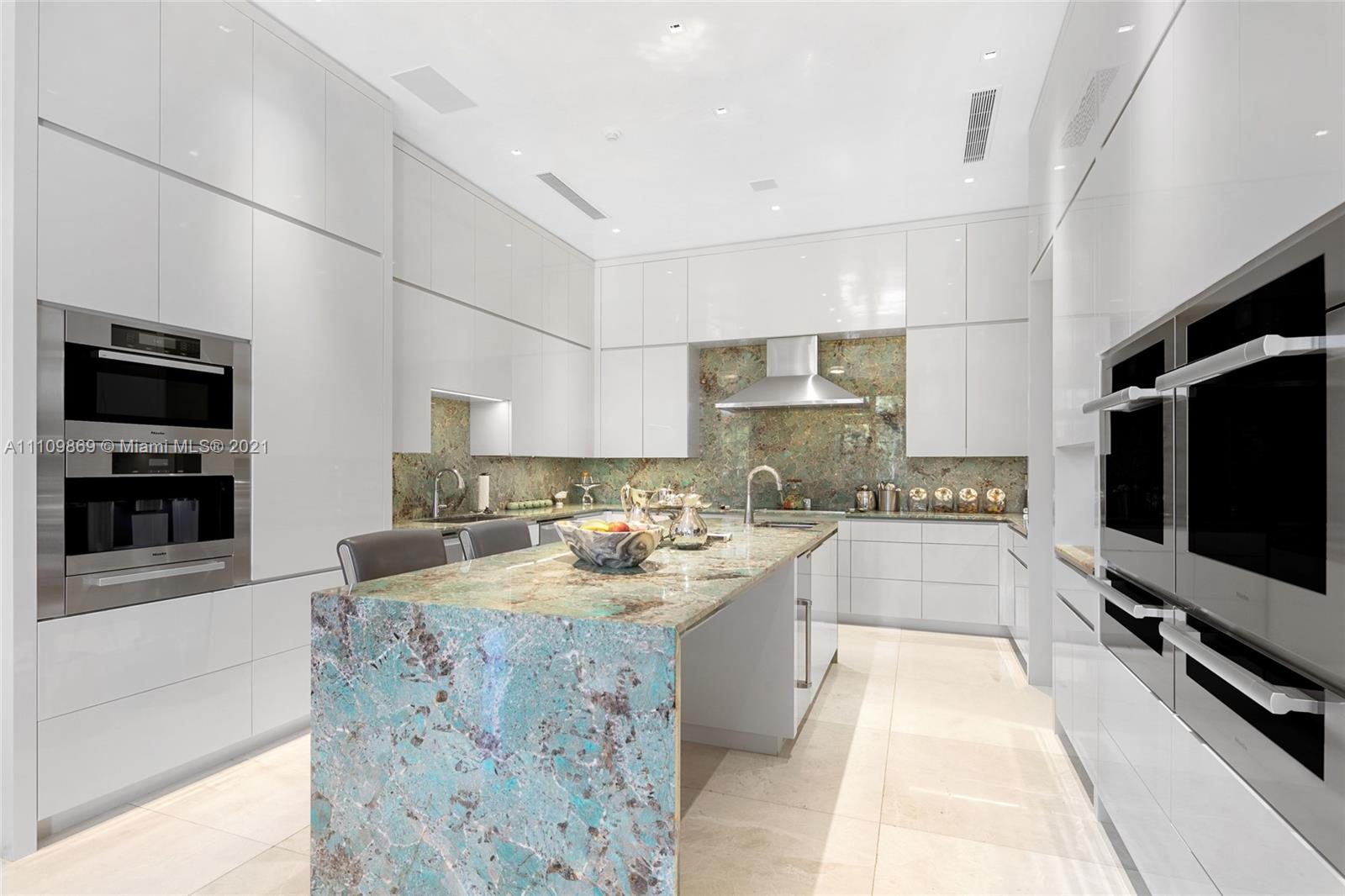 CORAL GABLES RIVIERA SEC - Residential