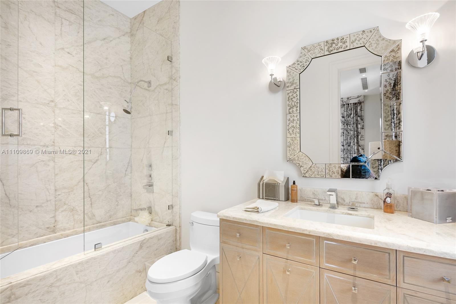 CORAL GABLES RIVIERA SEC - Residential