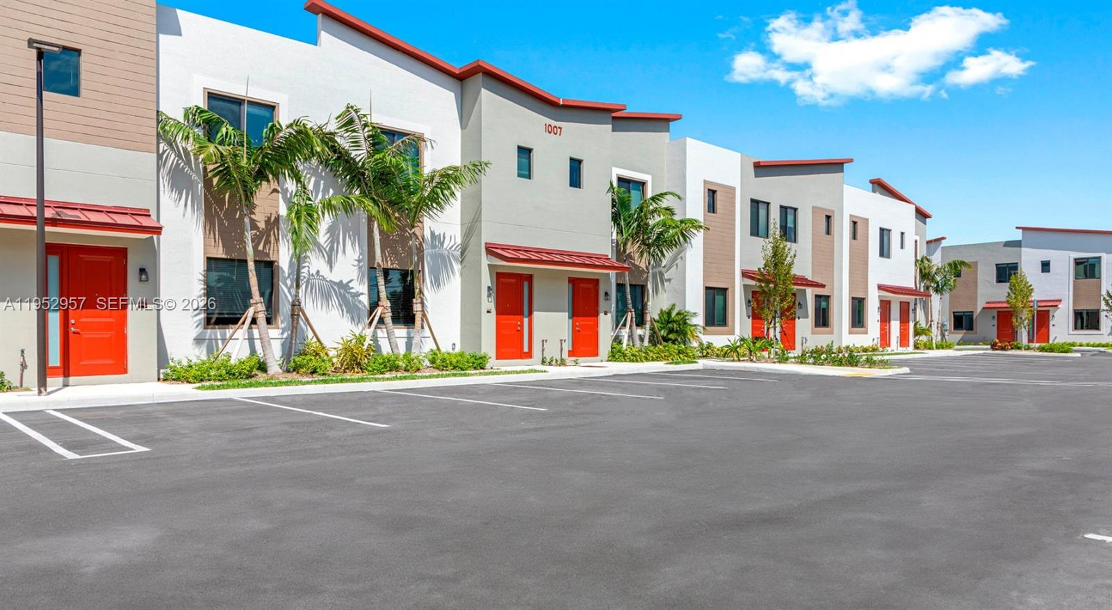 1001 NE 58th St B - Image 1
