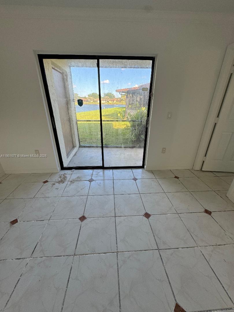 SUNRISE GOLF VILLAGE SEC - Residential