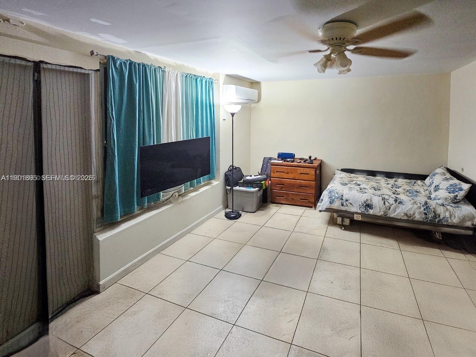 DIXIE GARDENS - Residential