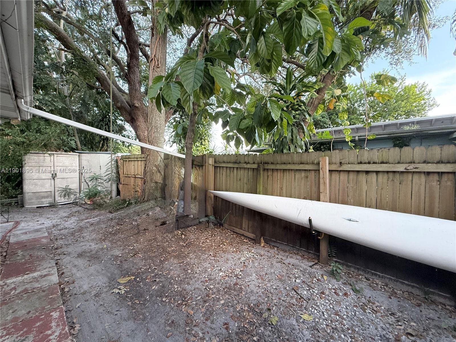 DIXIE GARDENS - Residential