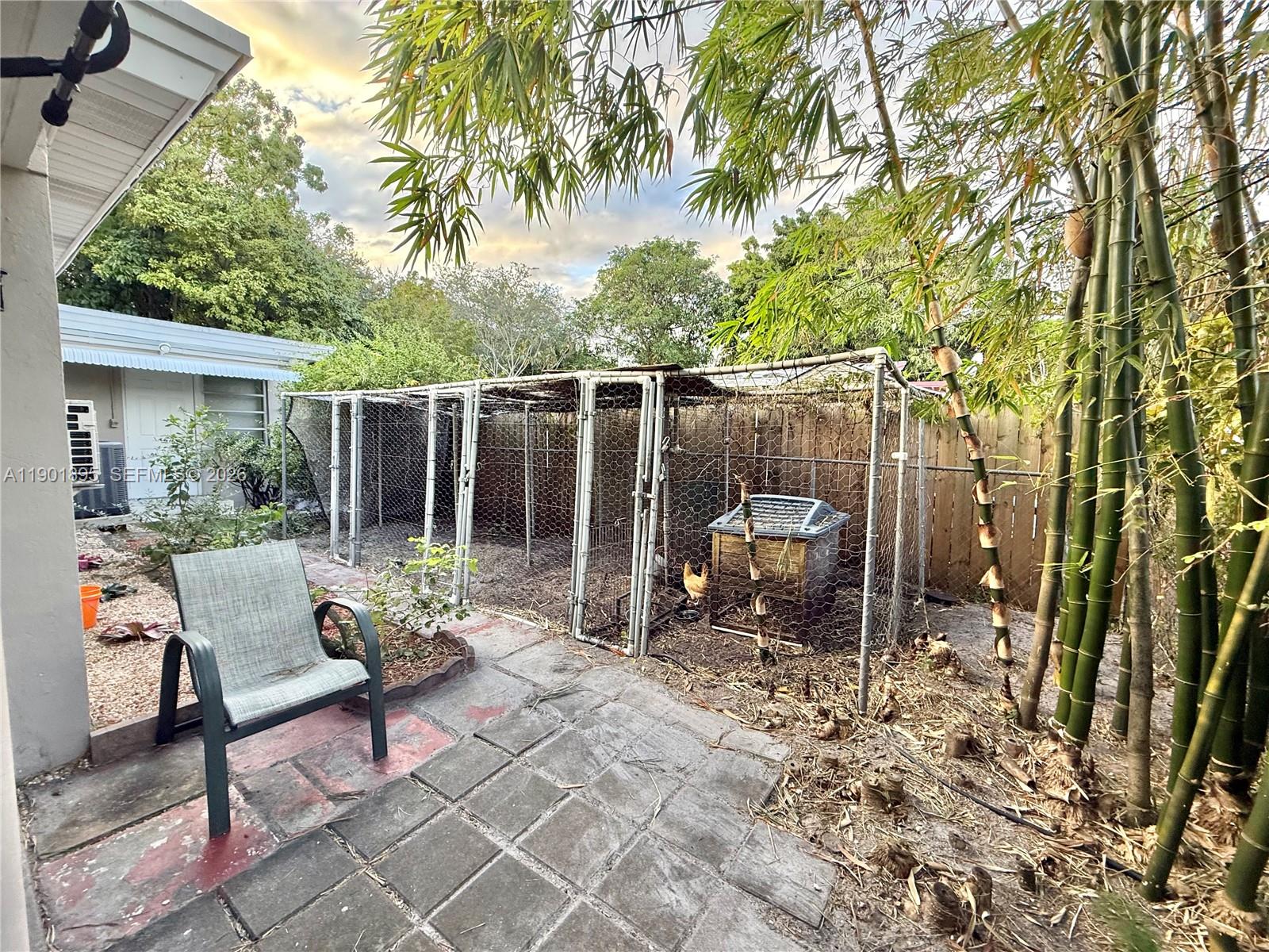 DIXIE GARDENS - Residential