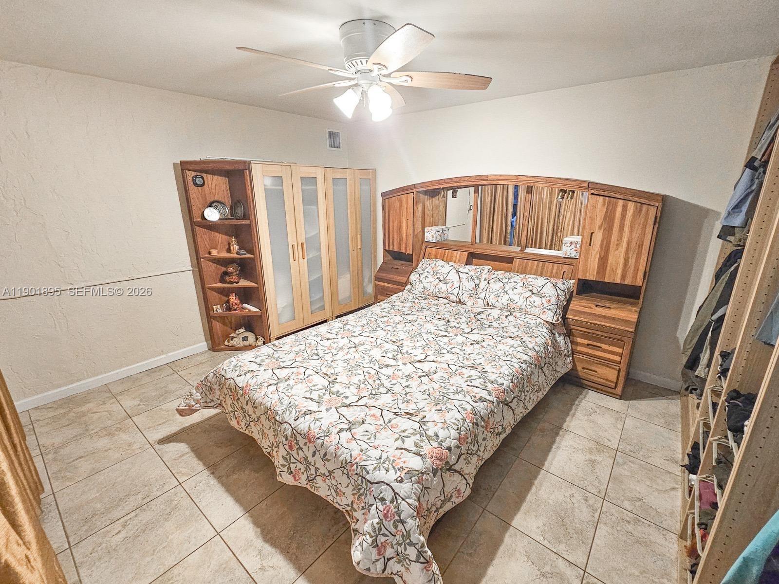 DIXIE GARDENS - Residential