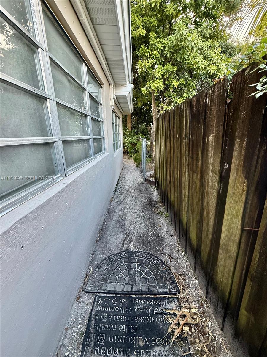 DIXIE GARDENS - Residential