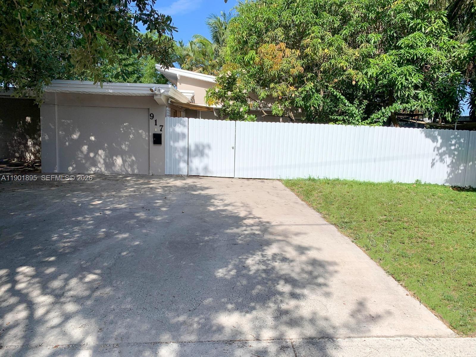 DIXIE GARDENS - Residential