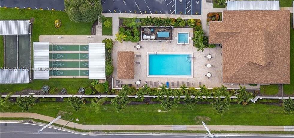 Windjammer Village Naples - Residential