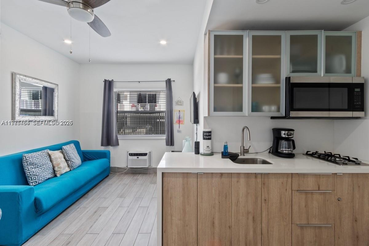 OCEAN WALK ON SOUTH BEACH - Residential