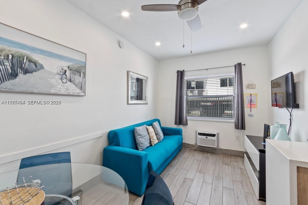 OCEAN WALK ON SOUTH BEACH - Residential