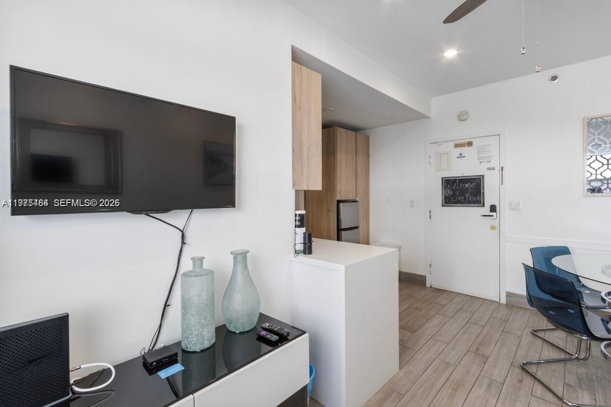 OCEAN WALK ON SOUTH BEACH - Residential