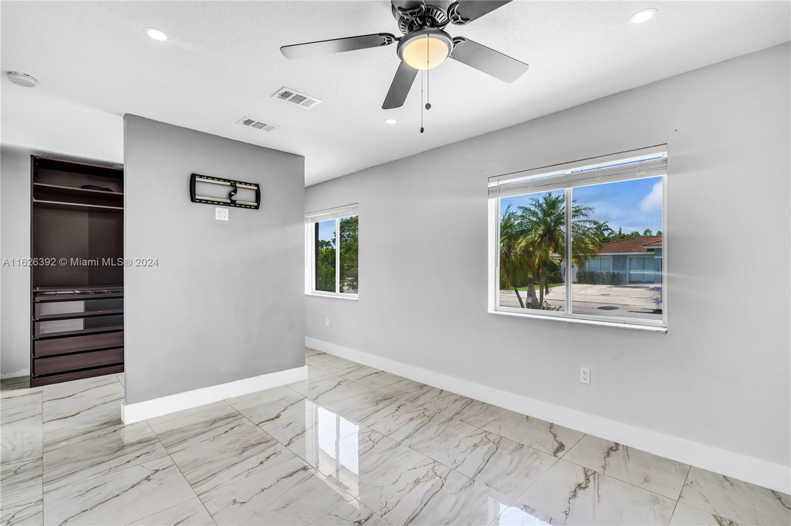 HAINLIN MILL ESTATES SEC - Residential