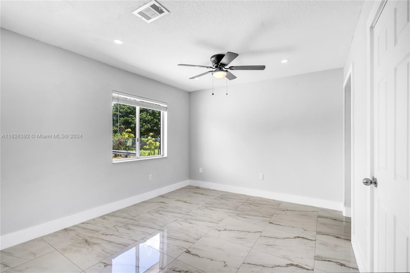 HAINLIN MILL ESTATES SEC - Residential