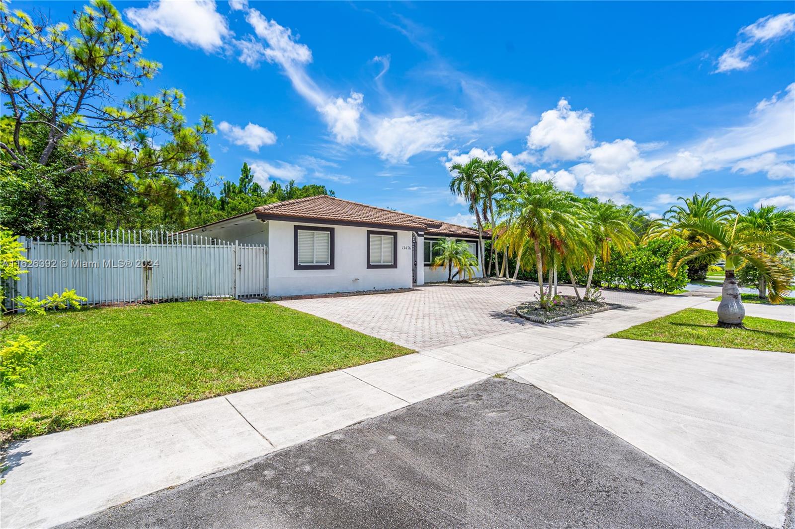 HAINLIN MILL ESTATES SEC - Residential