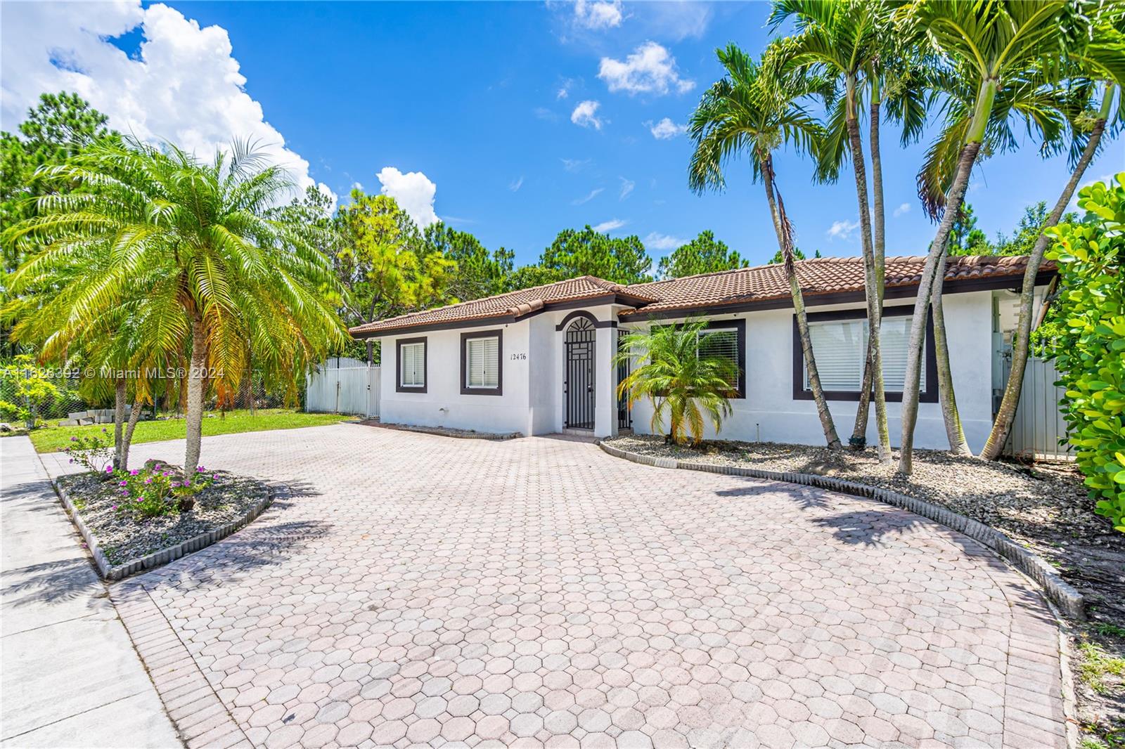 HAINLIN MILL ESTATES SEC - Residential