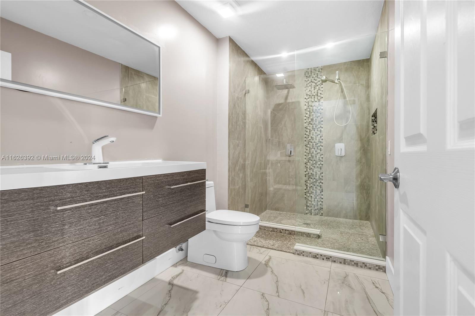 HAINLIN MILL ESTATES SEC - Residential