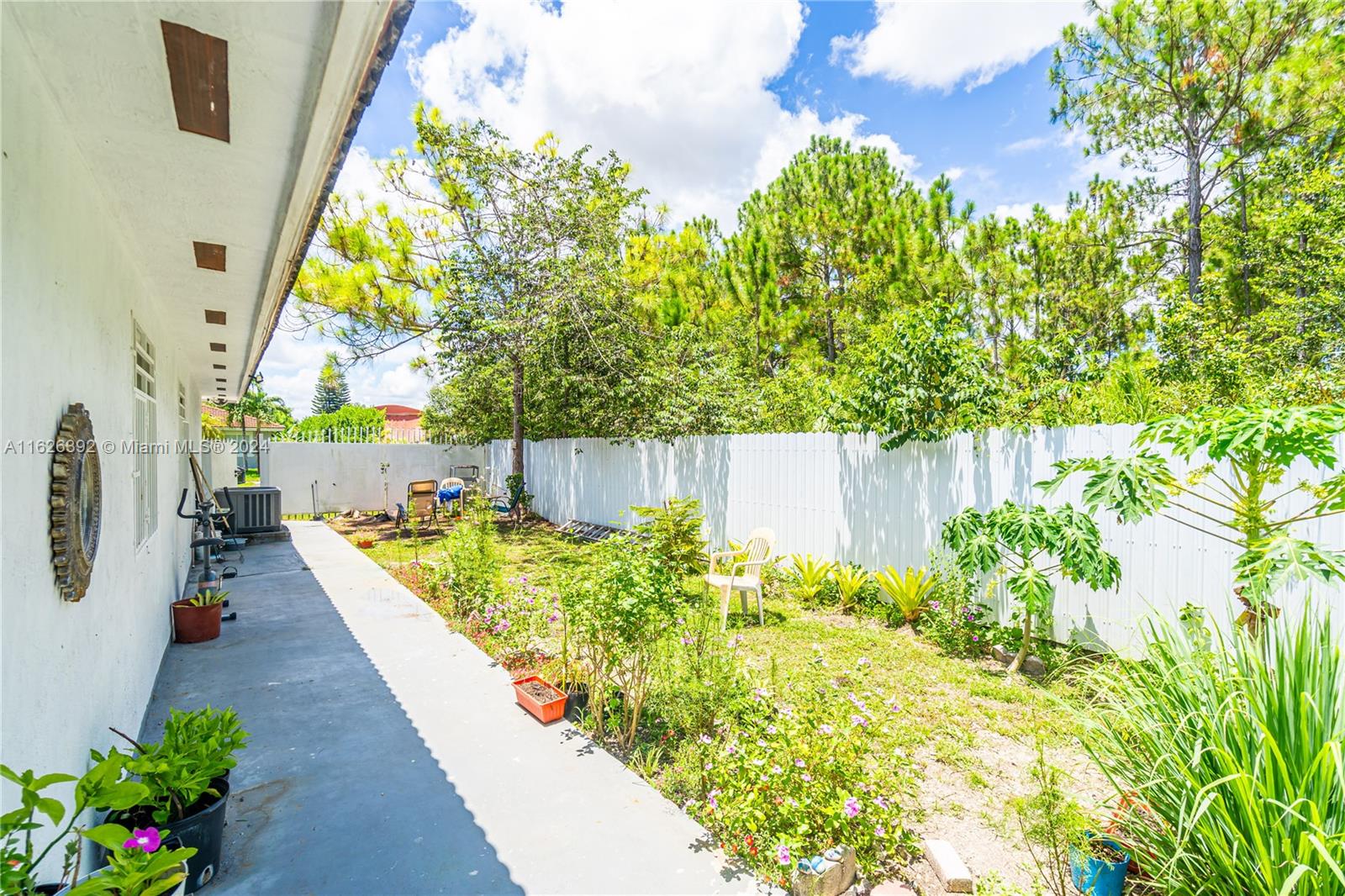 HAINLIN MILL ESTATES SEC - Residential