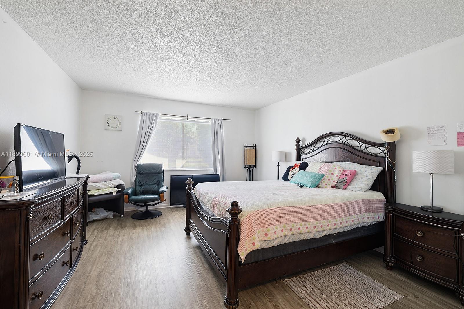 WESTON LAKES 21 INC CONDO - Residential Lease