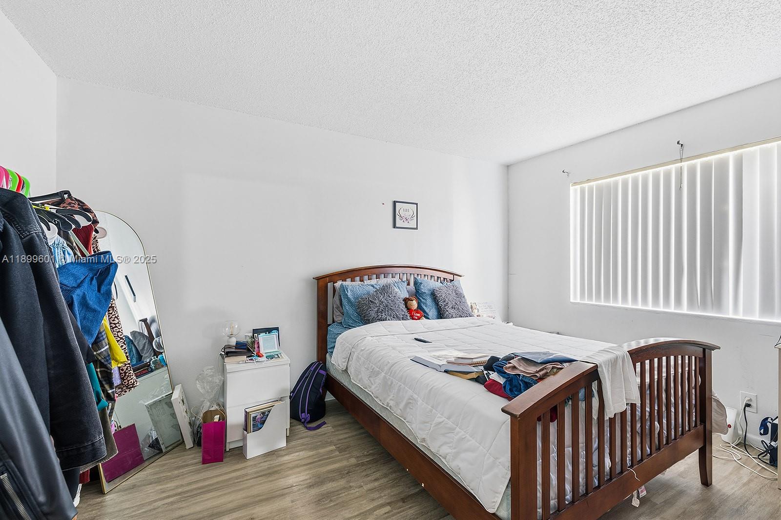 WESTON LAKES 21 INC CONDO - Residential Lease