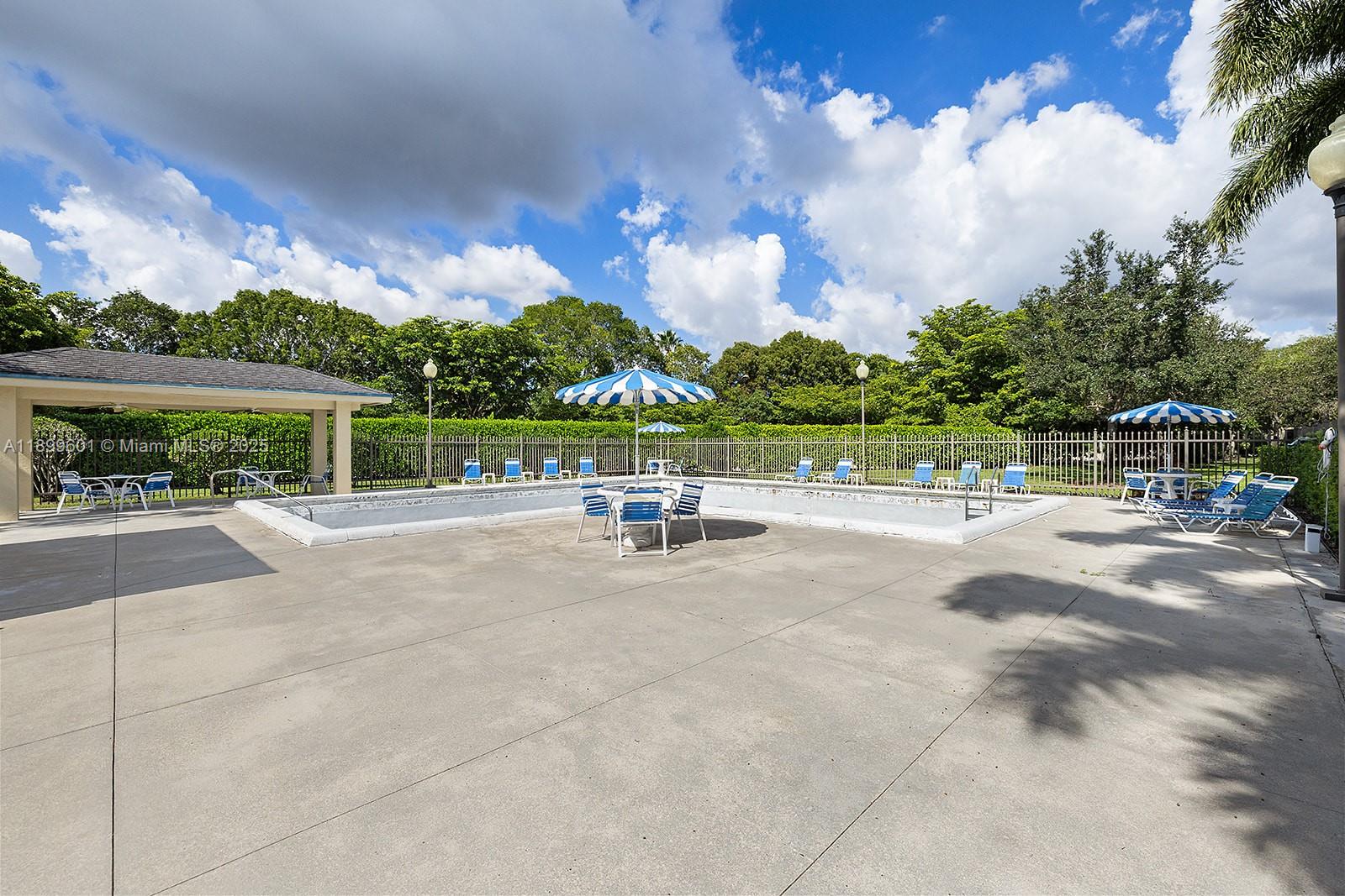 WESTON LAKES 21 INC CONDO - Residential Lease