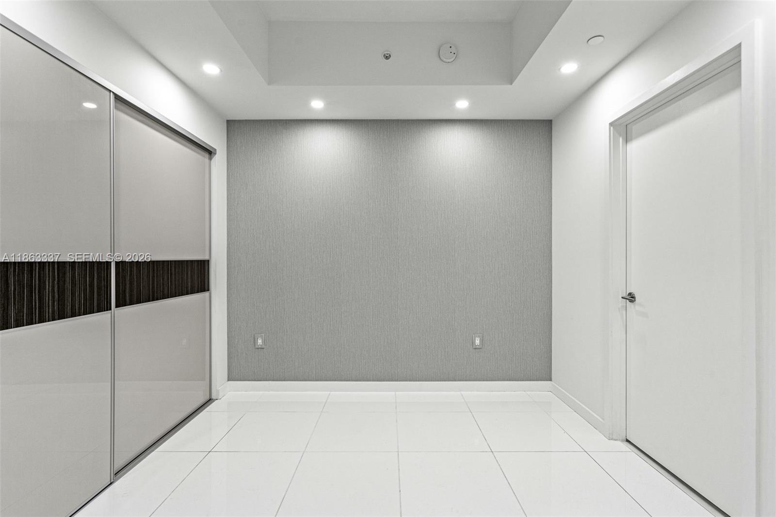 PARAMOUNT MIAMI WORLDCENT - Residential