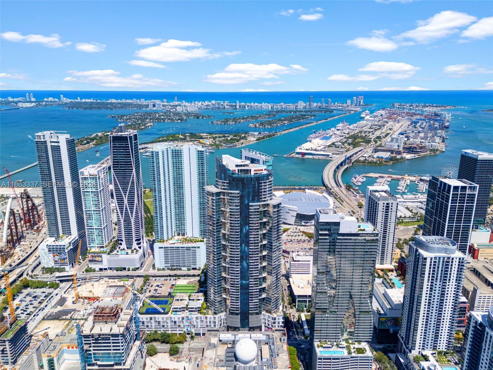 PARAMOUNT MIAMI WORLDCENT - Residential