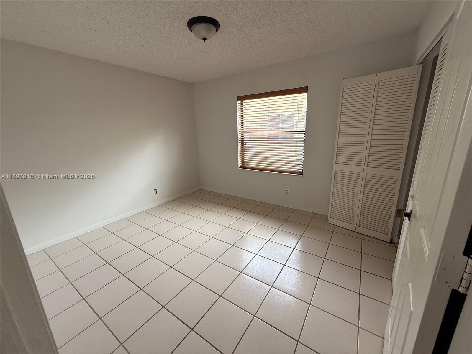 ROYAL PALM VILLAGE - Residential Lease