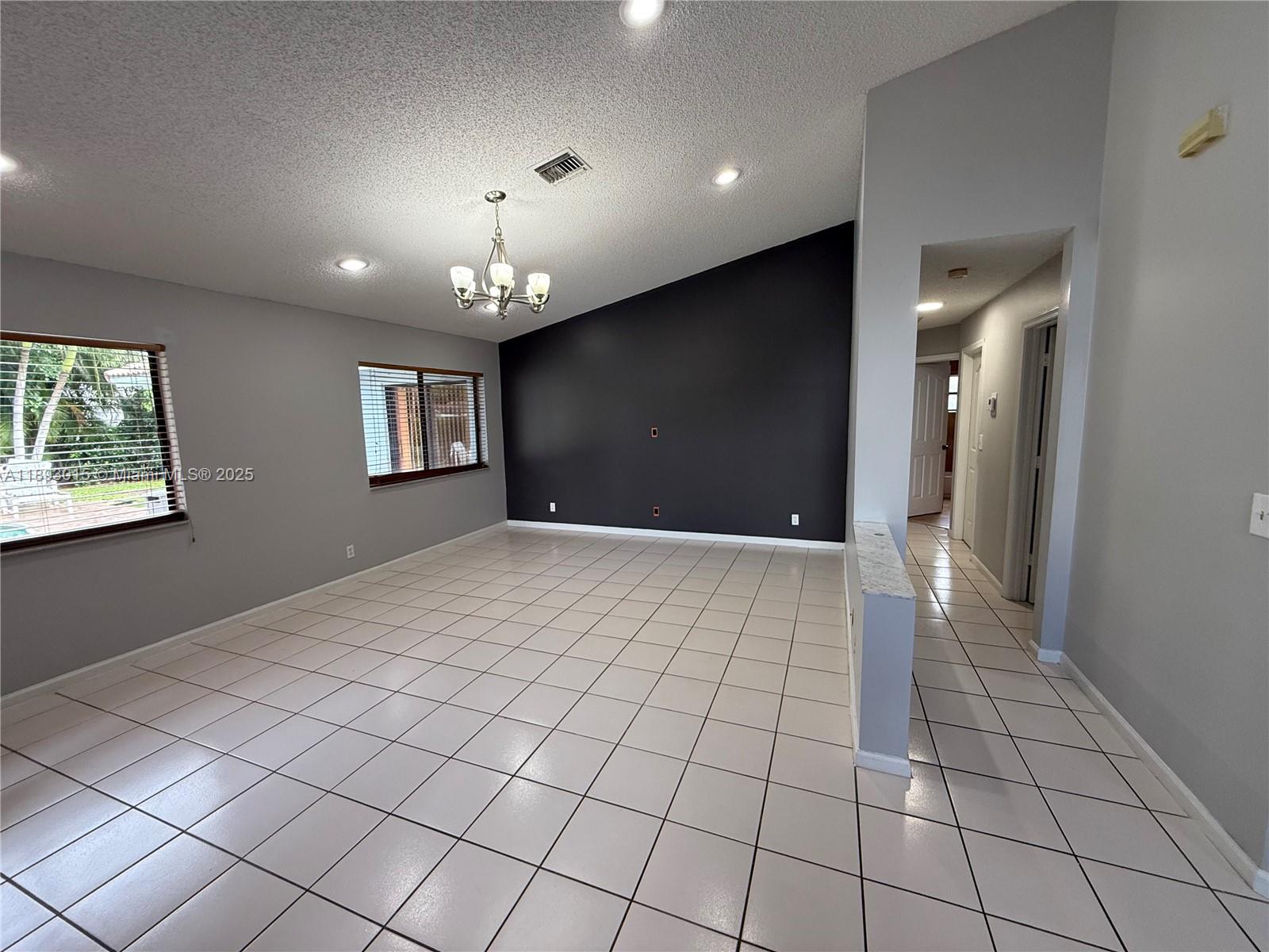 ROYAL PALM VILLAGE - Residential Lease