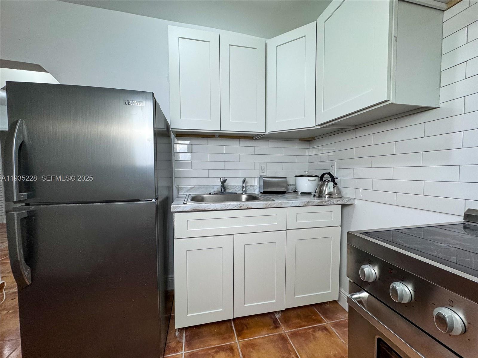 GRAPELAND - Residential Income