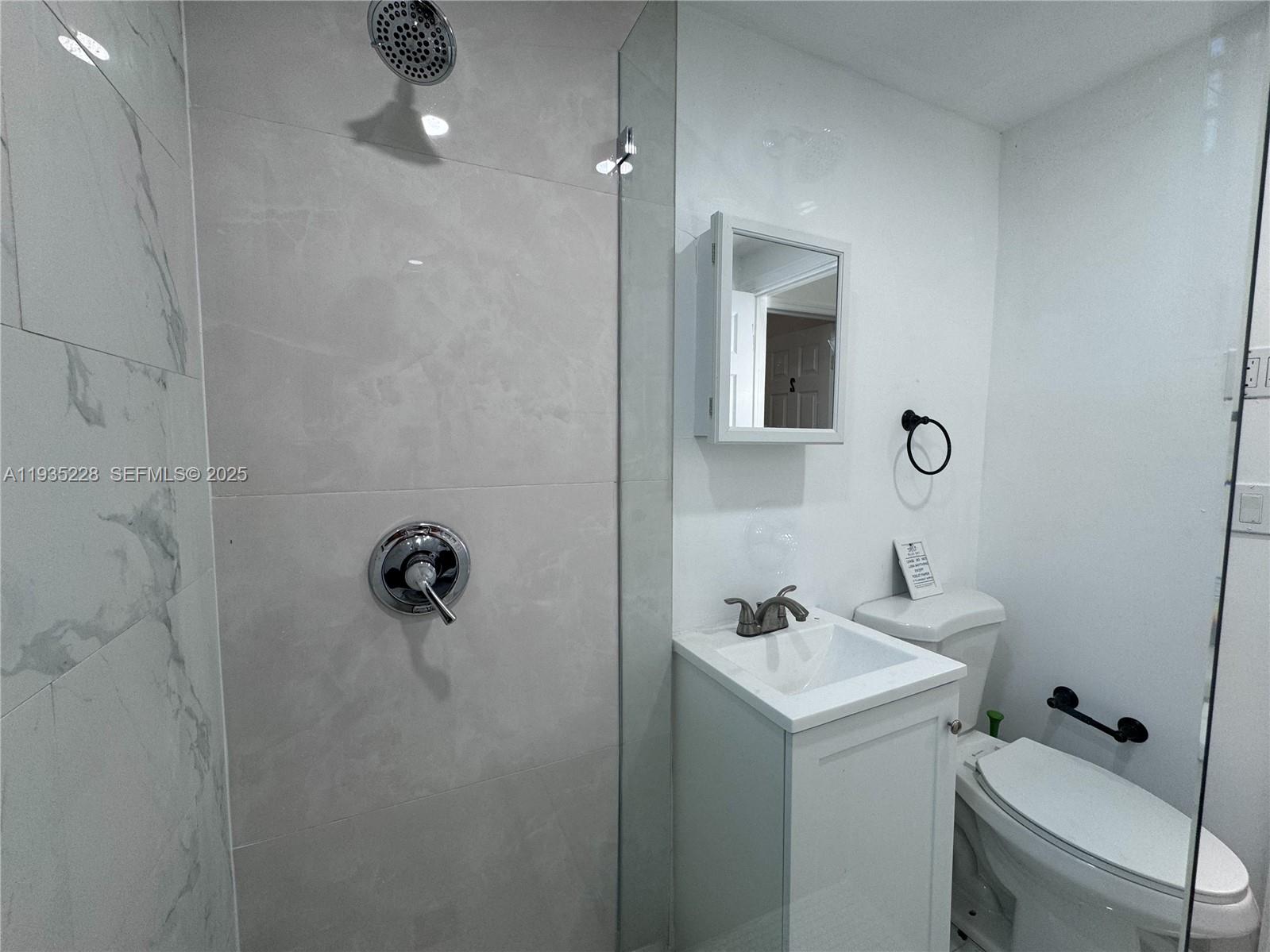 GRAPELAND - Residential Income