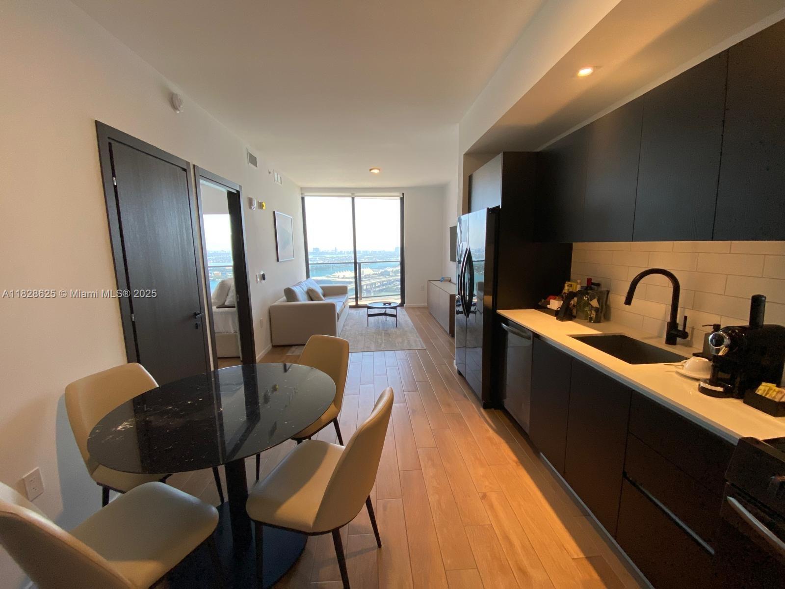 MAP OF MIAMI DADE CO. FL. - Residential Lease