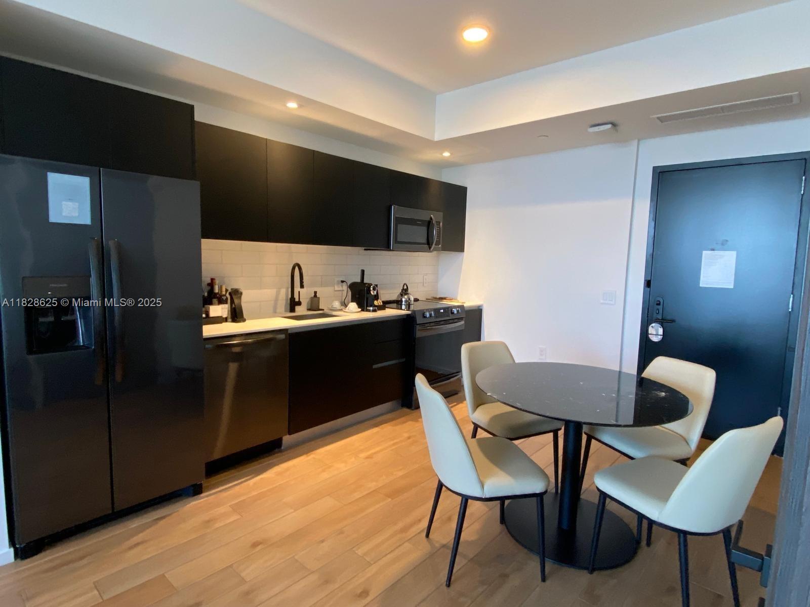 MAP OF MIAMI DADE CO. FL. - Residential Lease