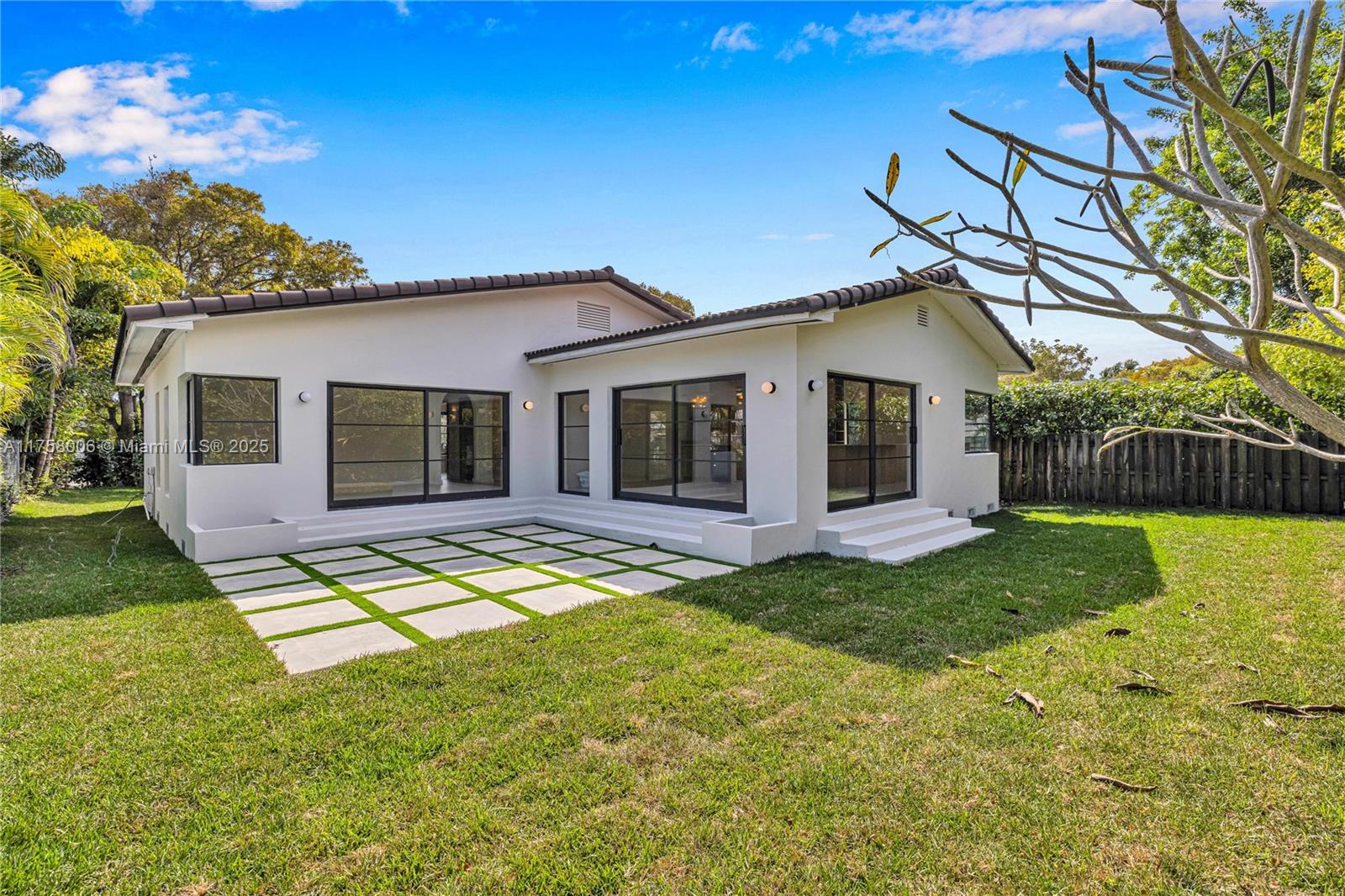 BISCAYNE POINT - Residential