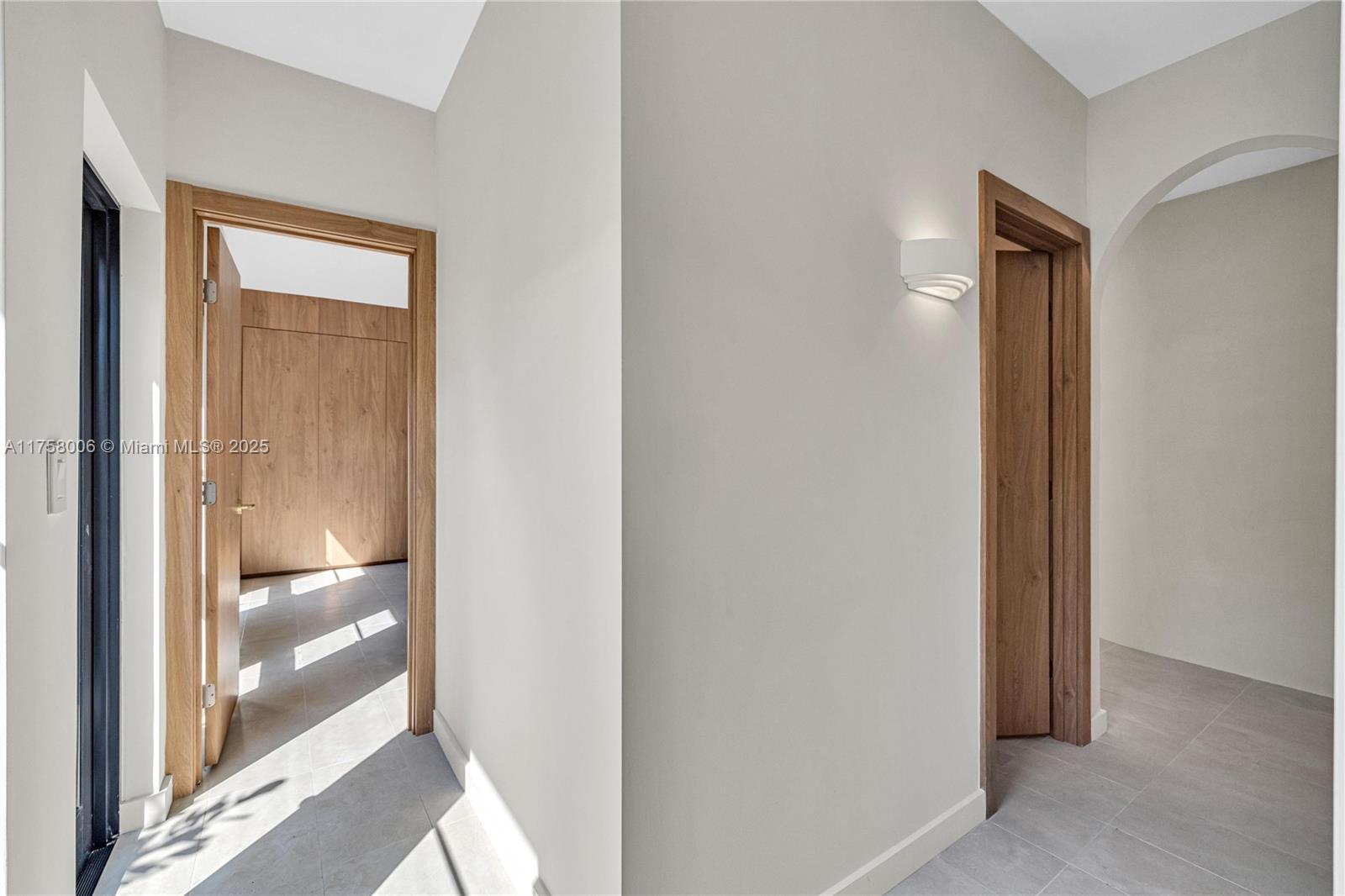 BISCAYNE POINT - Residential