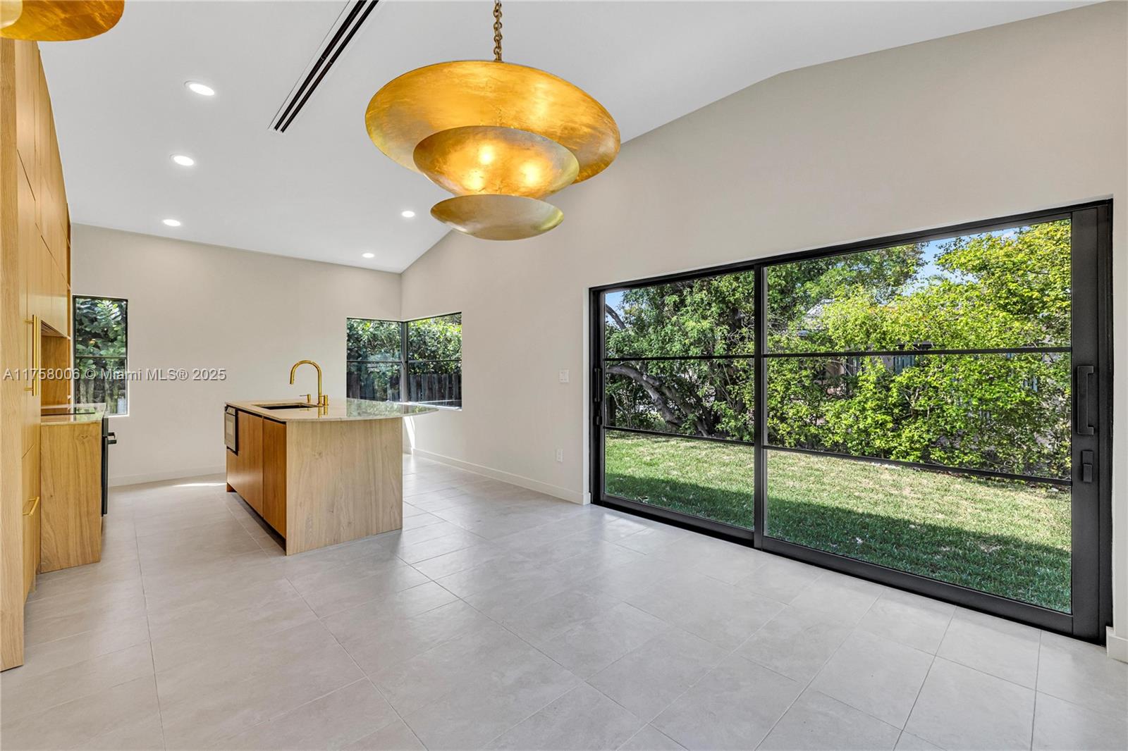 BISCAYNE POINT - Residential