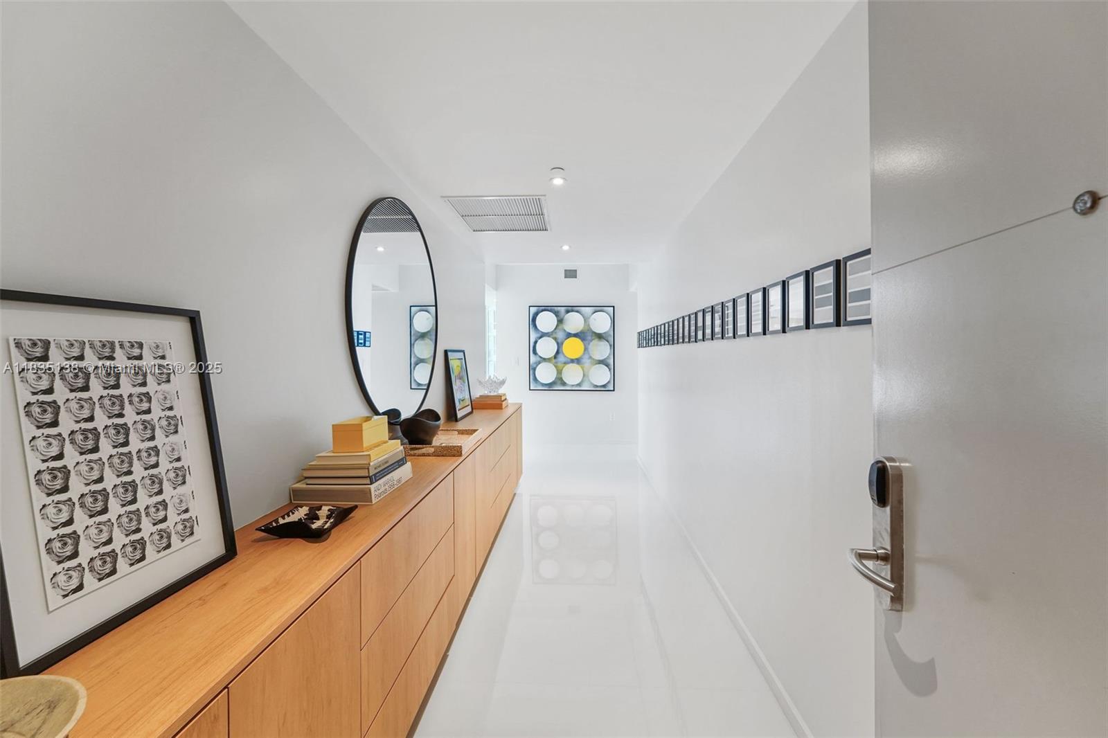 6799 Collins Ave 1505