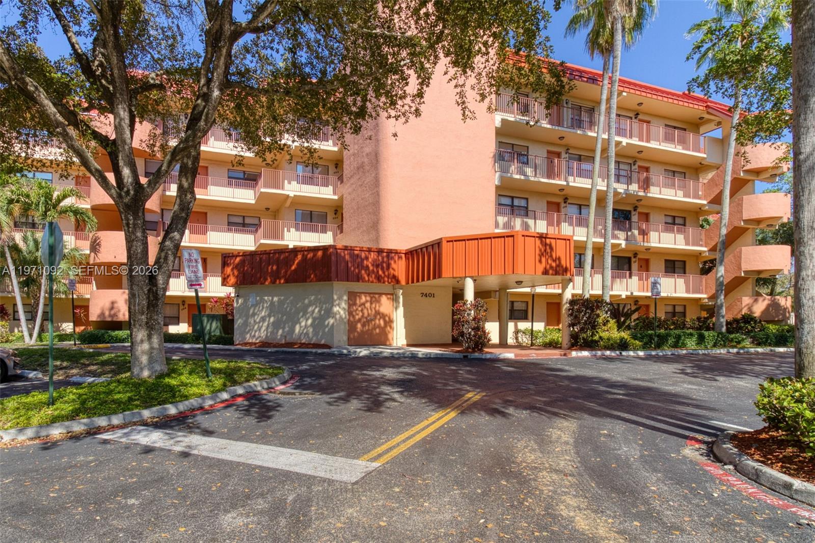 PLANTATION FOREST CONDO - Residential