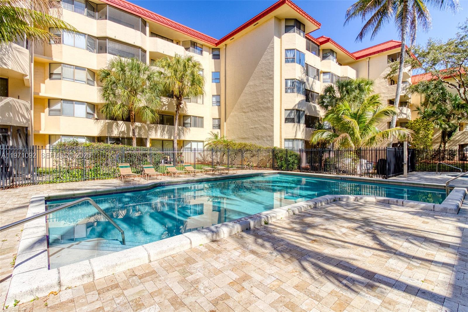 PLANTATION FOREST CONDO - Residential