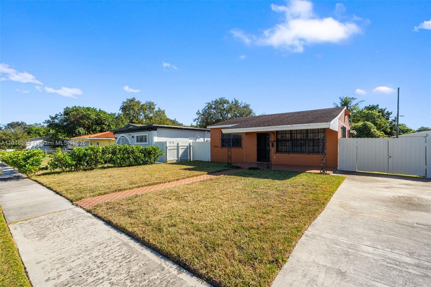 Perfect opportunity for investors, contractors, or savvy buyers searching for a property with big upside potential. Whether you’re planning to renovate, flip, or hold long-term, this home offers a solid foundation and endless possibilities. Customize it to your taste, update the layout, or reimagine the space entirely. Located in a desirable area with strong demand, making it ideal for future resale or rental income.