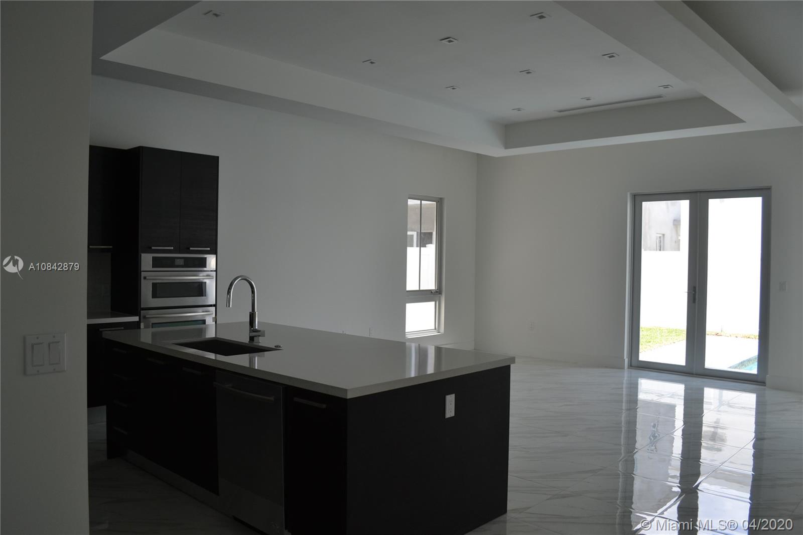 OASIS PARK SQUARE AT DORA - Residential Lease